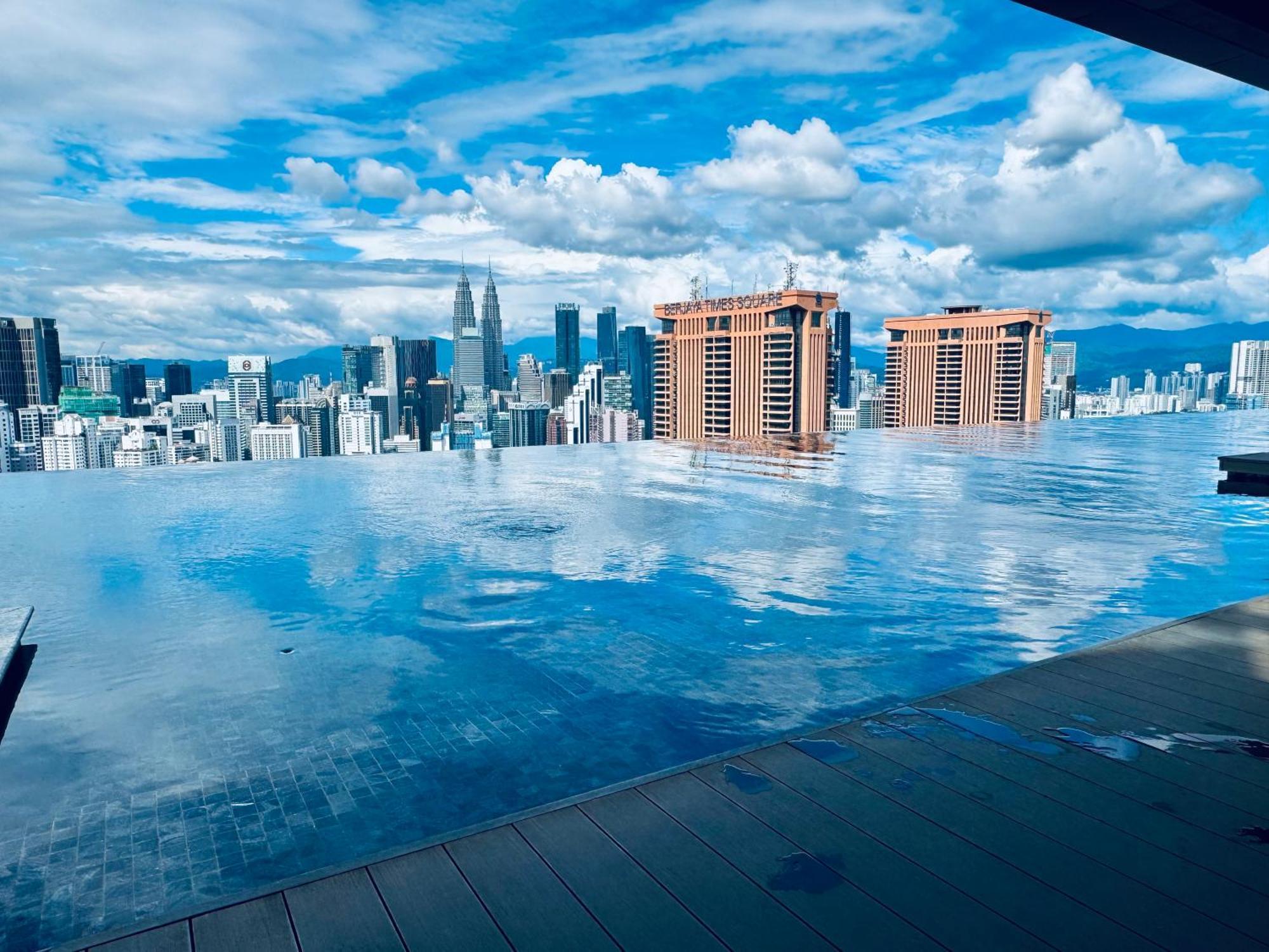Luxury Lucentia Suites By Classy Stay Kuala Lumpur Exterior photo