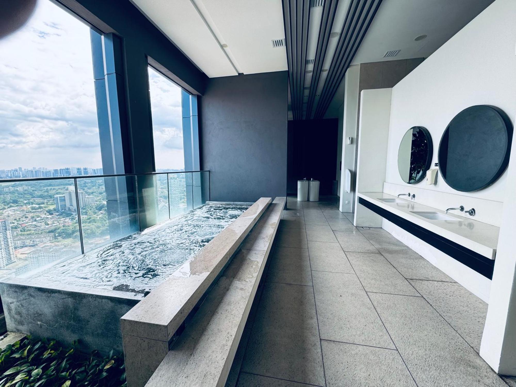 Luxury Lucentia Suites By Classy Stay Kuala Lumpur Exterior photo